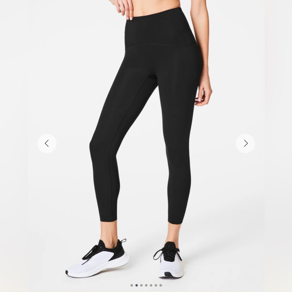 SPANXshape™ Booty Boost®
7/8 Leggings